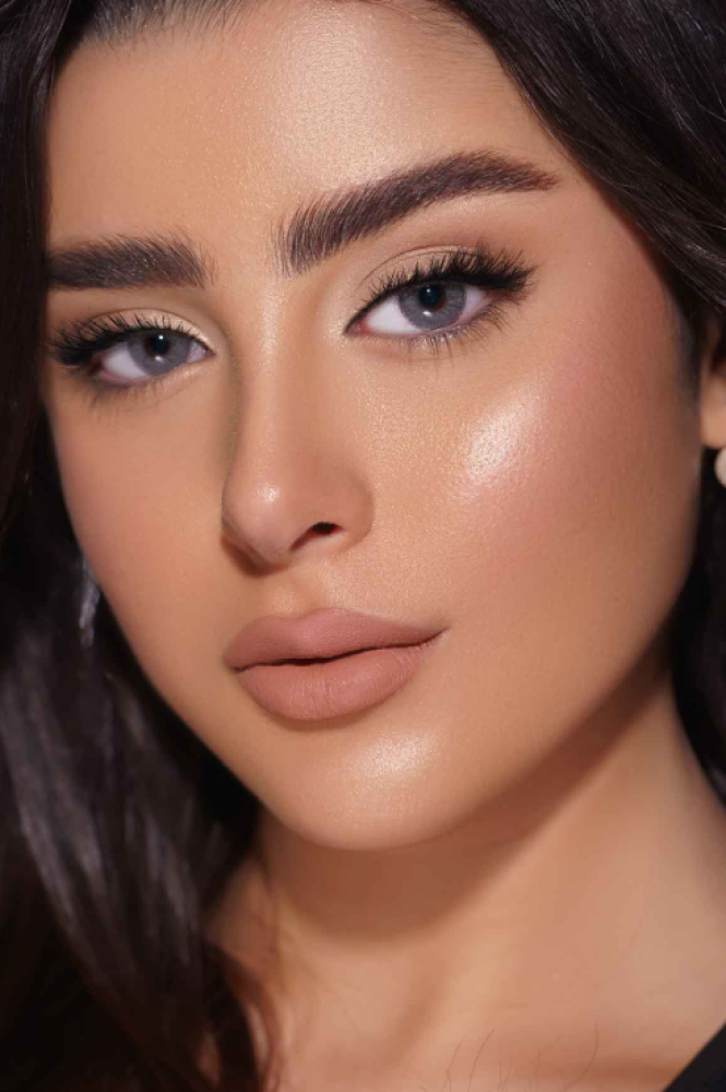 عدسات افل ارقينت اليومية - ملونة زينة - عبوة تحتوي على عدستين