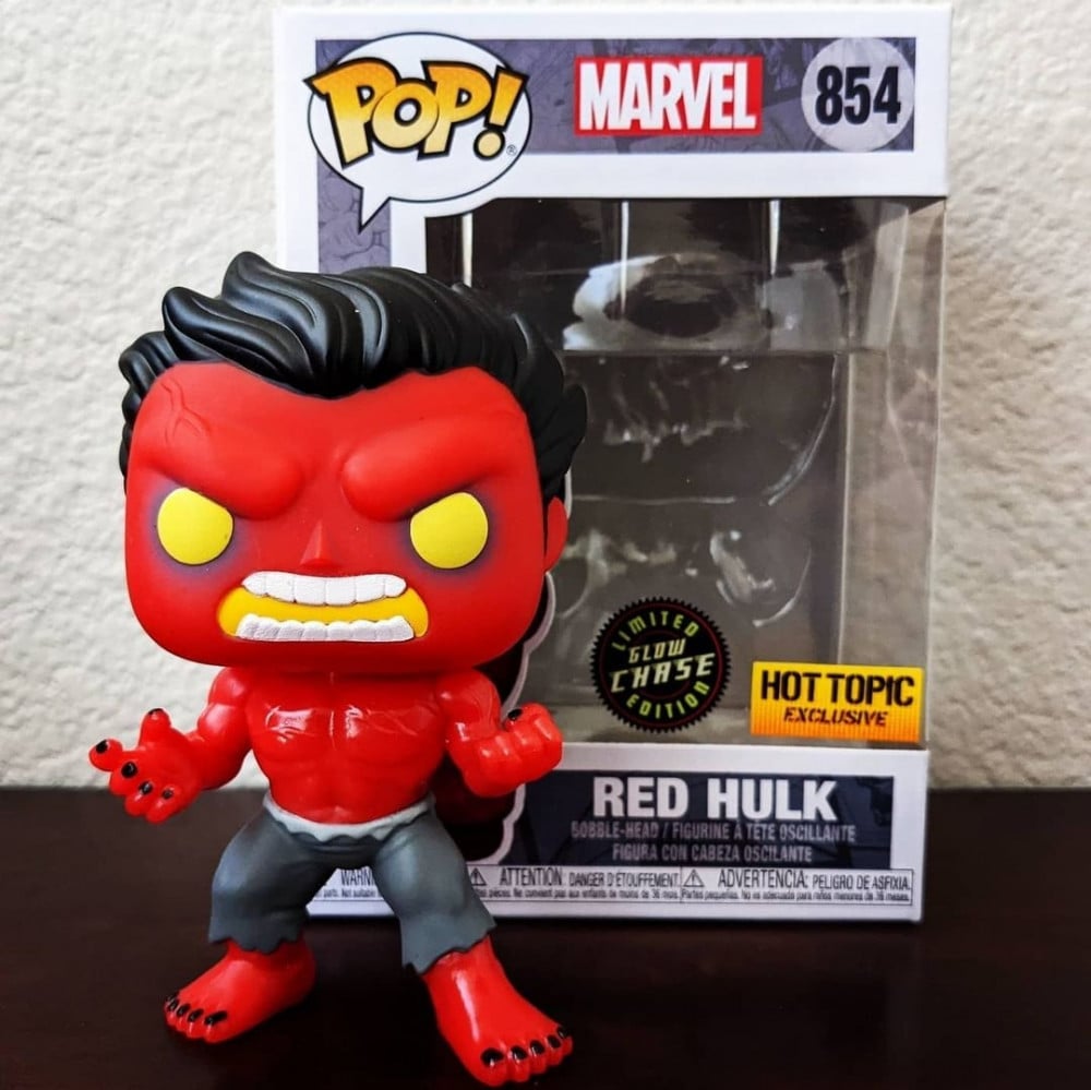 hot topic red hulk chase