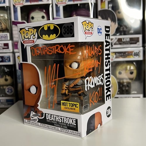 Funko Pop! BATMAN: Deathstroke #386 Hot Topic Excl. SIGNED Manu Bennett