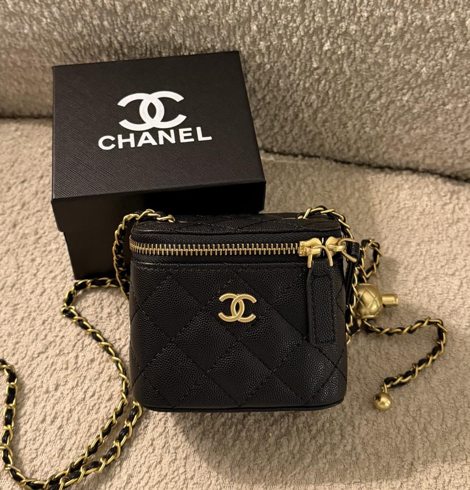 شنطة براند CHANEL