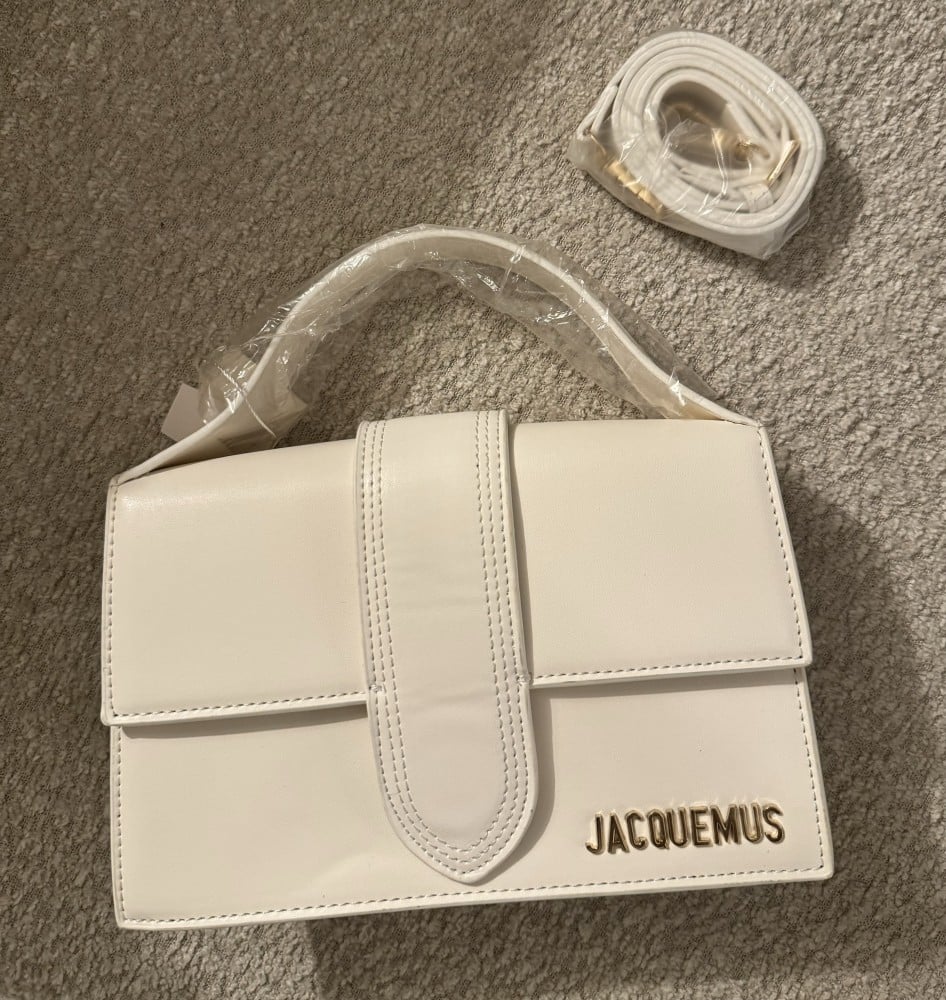 شنطة براند JACOUEMUS