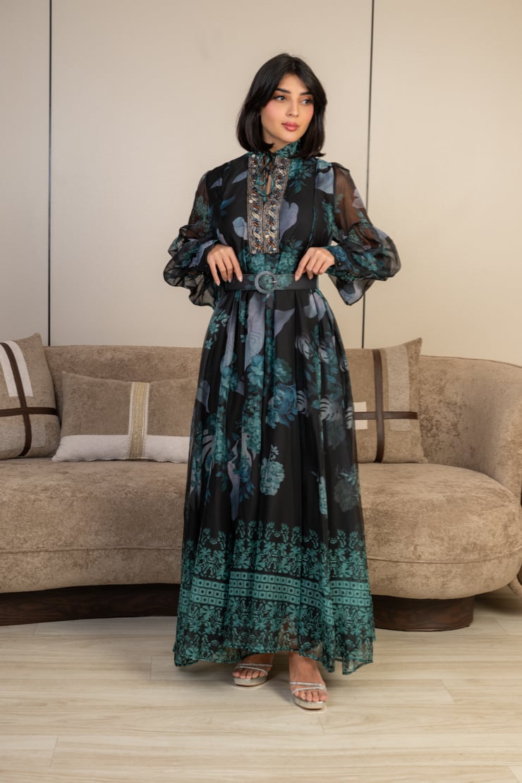 Long black dress with turquoise prints and an elegant belt - lora fashion Long black dress with turquoise prints and an elegant belt - lora fashion