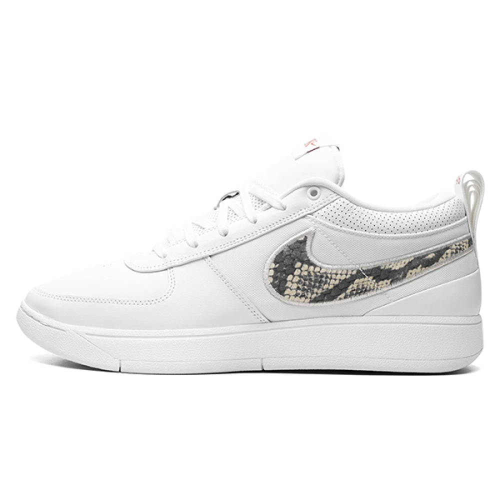 حذاء نايكي بوك1 رجالي أبيض لوغو جلد الأفعى