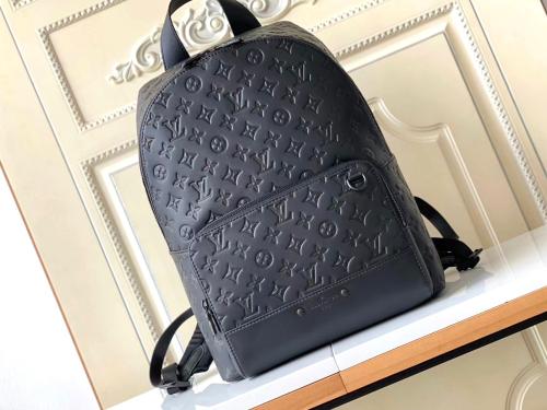 black monogram louis vuitton backpack boasts a padded compartment for a 14 LOUIS VUITTON Christopher mm Black