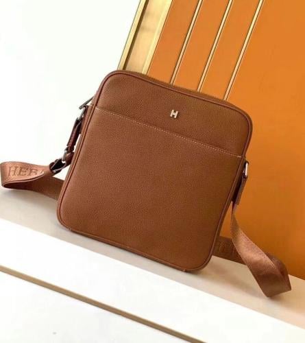 شنطة ايرميز رجالية فاخرة لون بني بحامل كتف مميز