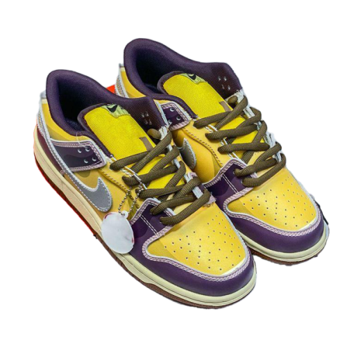 ケイン Nike Dunk Low X Pokemon Everyday Sneaker Purple and Yellow