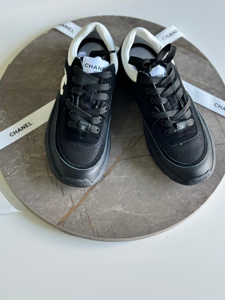 CHANELシャネルブラックスニーカ38 Chanel Women's Black Stylish Sports Sneakers - E-SEVEN STORE