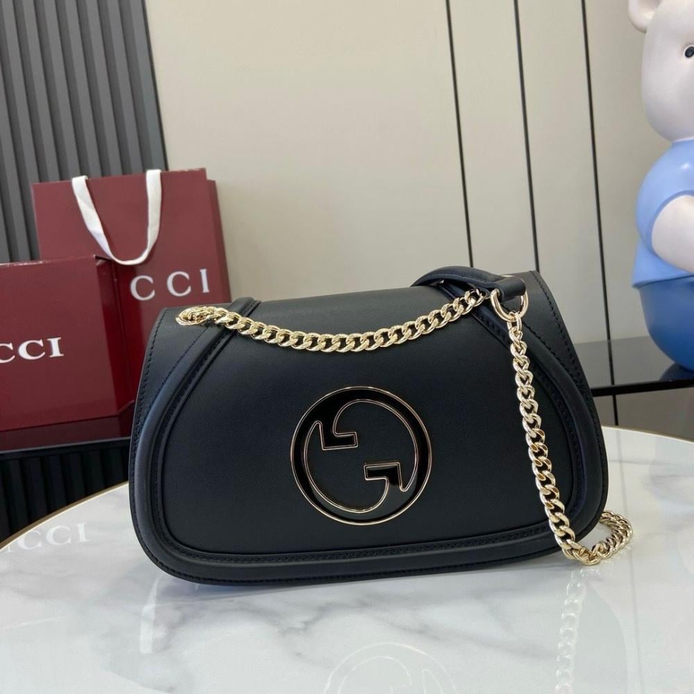 شنطة جلد جوتشي بلوندي لون أسود بسلسلة كتف ذهبية