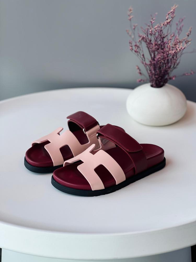 ステラ Schiber Hermes women's burgundy and pink leather flip-flops