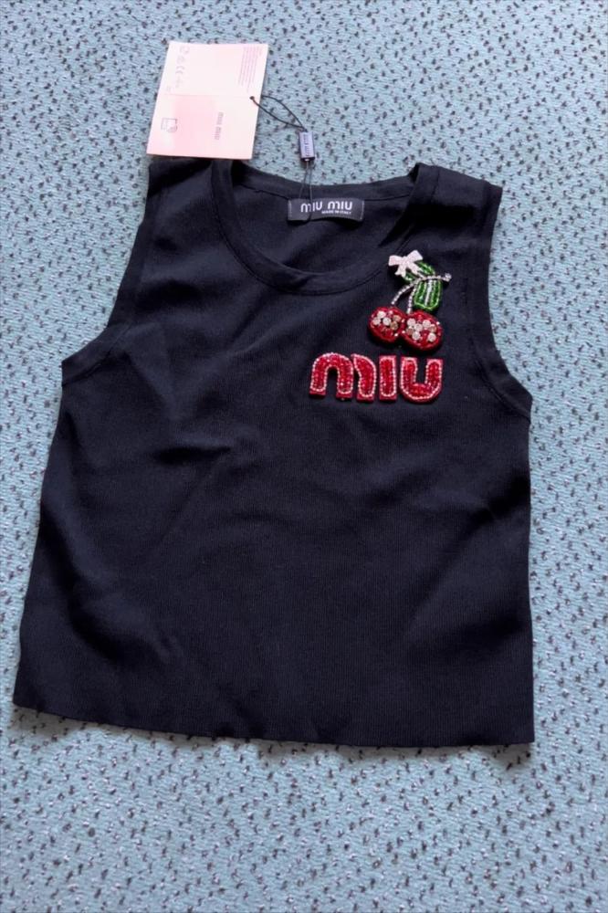 miu miu 黒 ショート丈 Tシャツ Miu Miu クロップド Tシャツ | ブラック | FARFETCH JP
