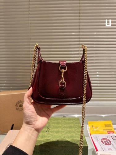 Gucci Jackie Knot Burgundy Leather Bag with Gold Chain - E