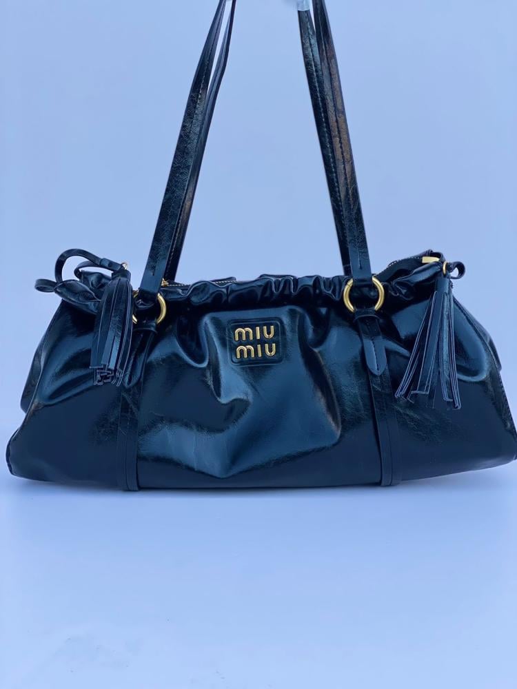 モダン♪◇JOIE バッグ◇MiuMiu Miu Miu Black Leather Joie Shoulder Bag | italist