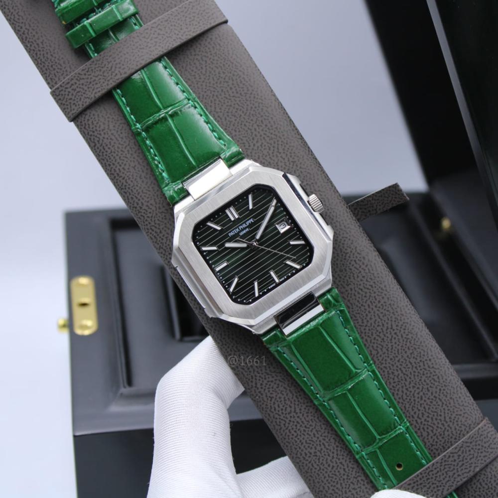 ساعة رجالي باتيك فيليب  نوتيلوس جلد عالي الجودة بلون أخضر