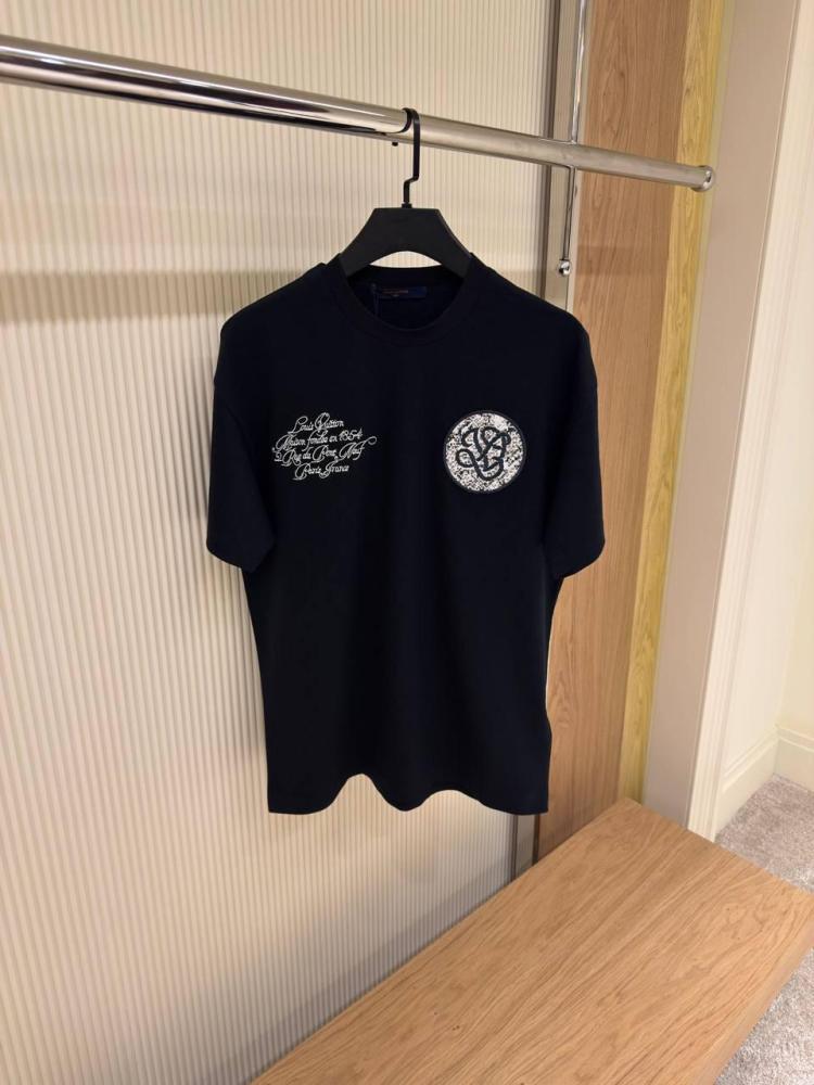 Louis Vuitton Men's Black Embroidered Plaid T-Shirt