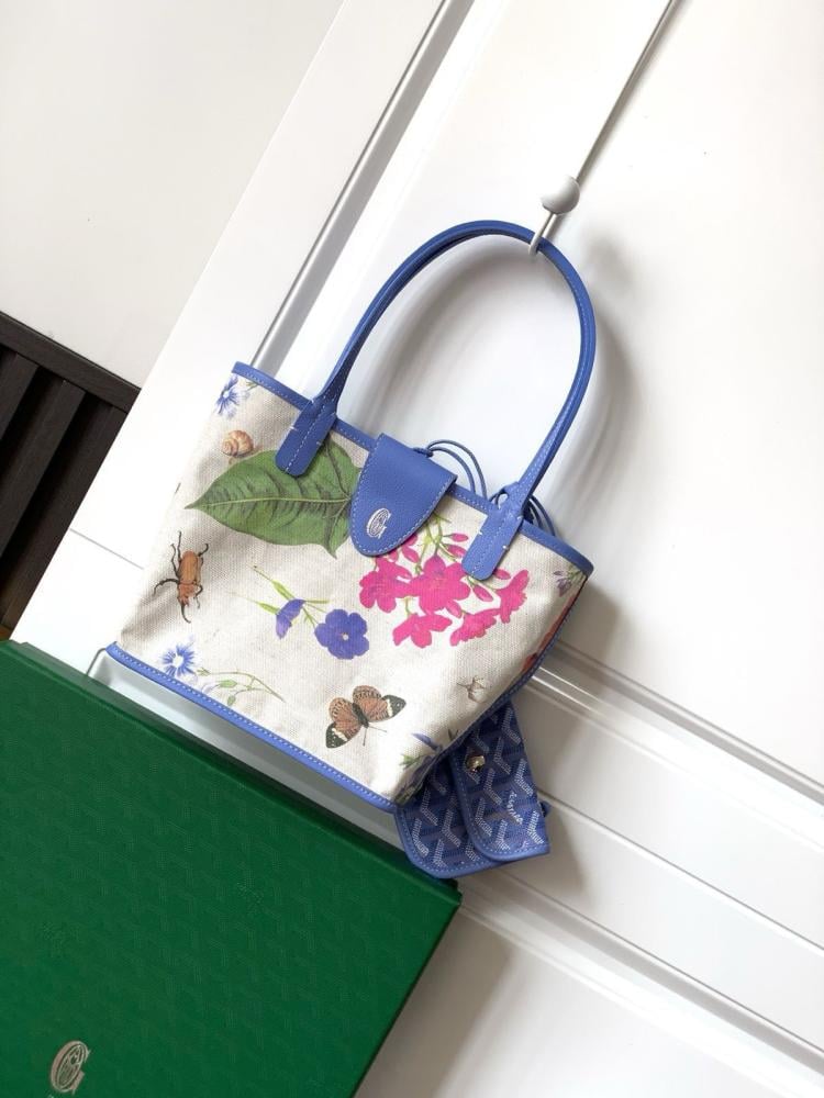 Goyard Saint Women's Floral Fluffy Handbag, Blue - E-SEVEN STORE
