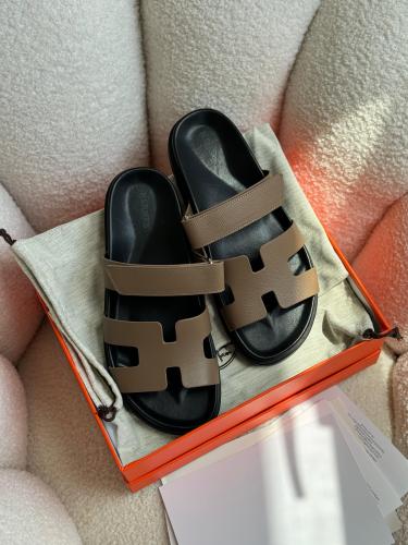 【極美品】HERMES スエード ウイングチップ パンプス ブラック 24cm 1c69bb06-59a7-41ba-9b90-