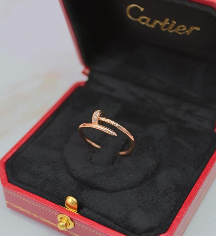 خاتم عصري كارتييه للنساء Cartier JUSTE UN CLOU لون بروزني أنيق