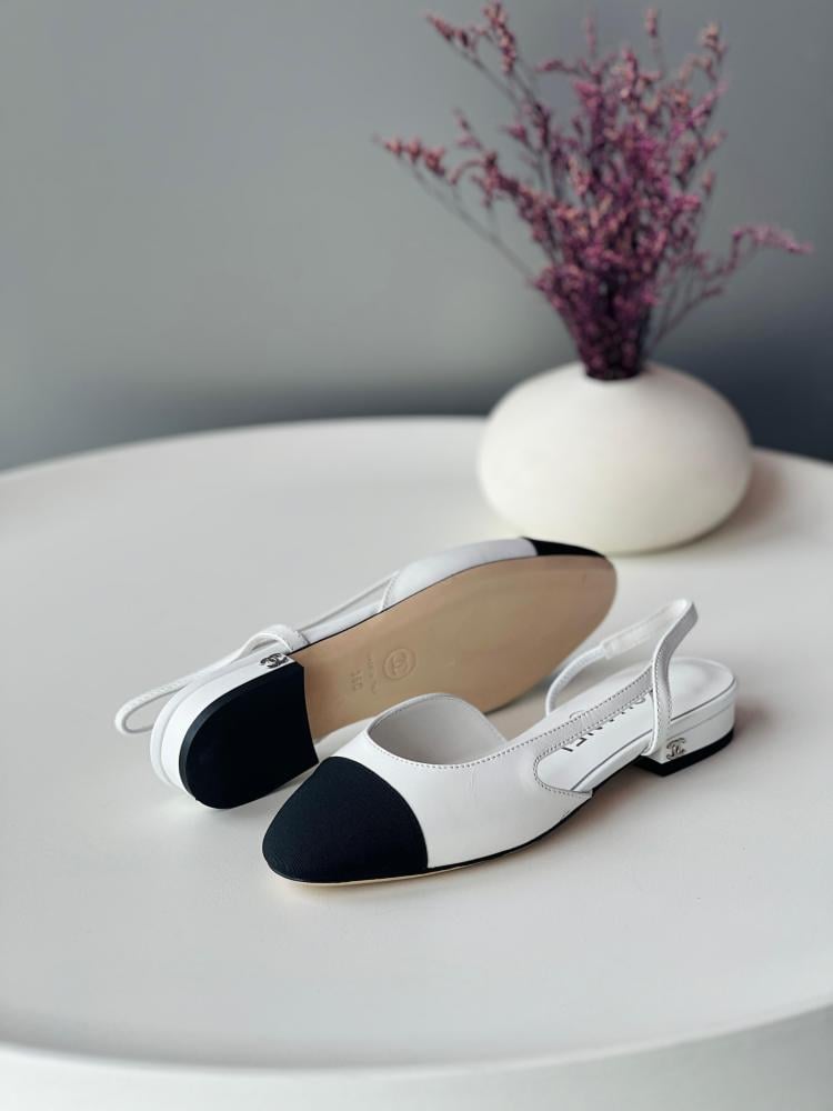 【シンプルでお洒落】CHANEL★サンダル 春夏のファッショニスタの足元を飾る「CHANEL」スポーツサンダル