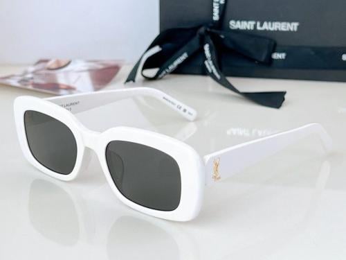 サンローラン 希少美中古□SAINT LAURENT PARIS レザー 3つ折り財布 サン