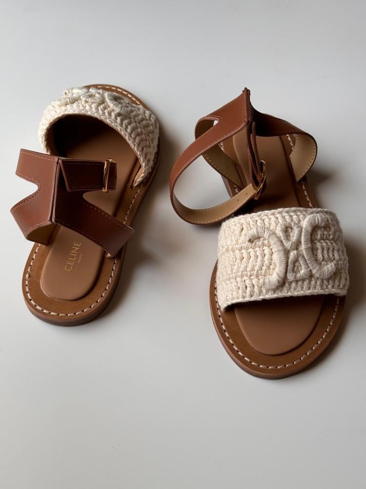 【専用】ユニーク Celine Women's Beige Flat Sandal - E-SEVEN STORE