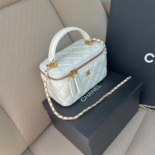 CHANEL ケース Chanel Mini Vanity Handbag - E-SEVEN STORE