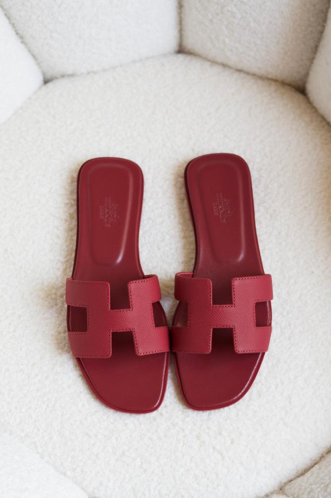 Hermes Women's Oran Cherry Red Flip Flop - E-SEVEN STORE