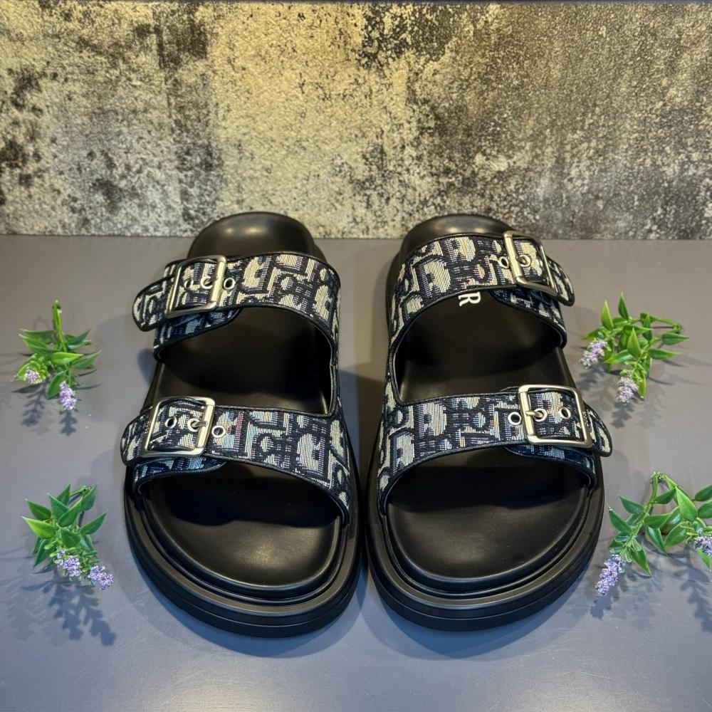 Dior Men's Aqua D Print Obelisk Sandal, Beige and Black - E