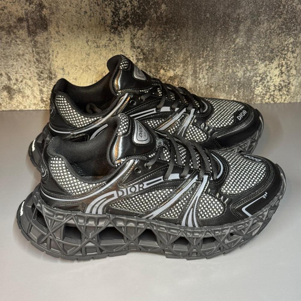 Dior Men's B35 NXXT Mesh Sneakers in Black - E-SEVEN STORE
