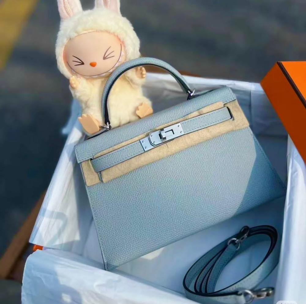 m_style Hermes Kelly top handle bag in sky blue leather - E-SEVEN STORE