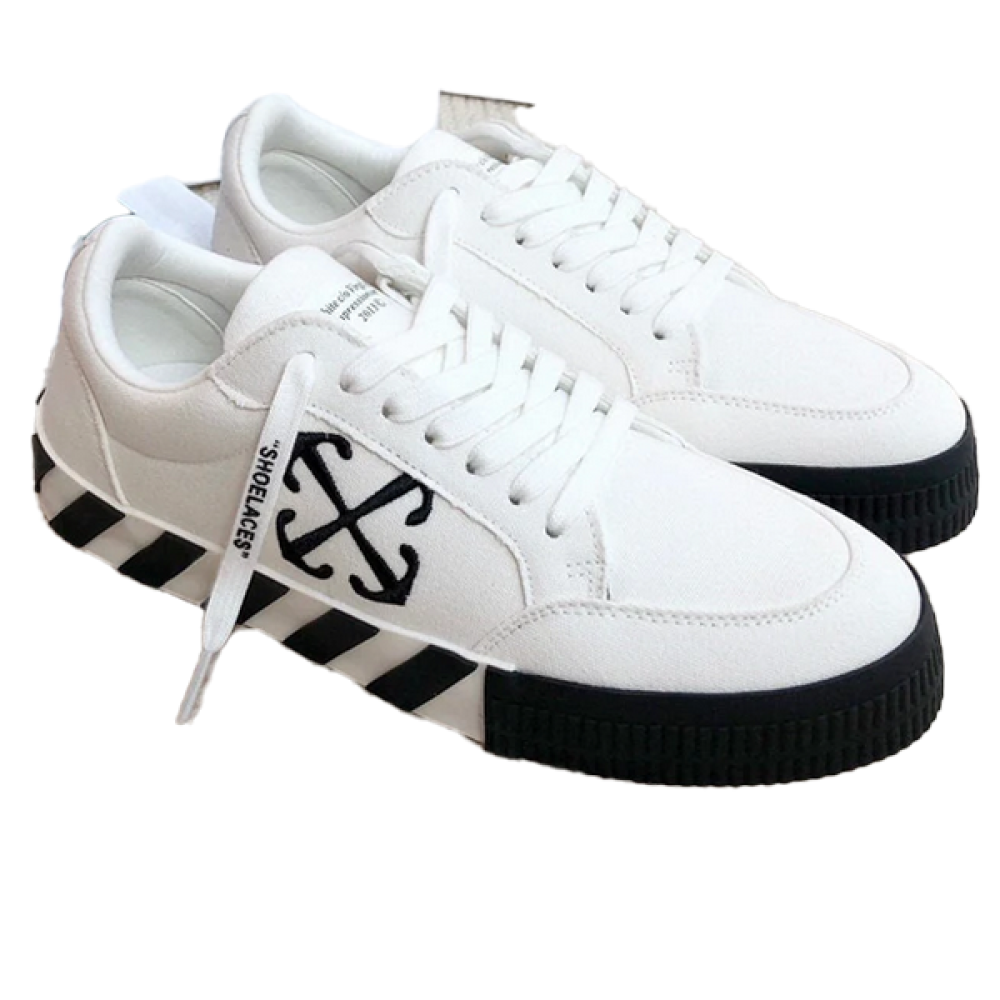 Off-White Vulc Leather Lace-Up Shoes with White and Black