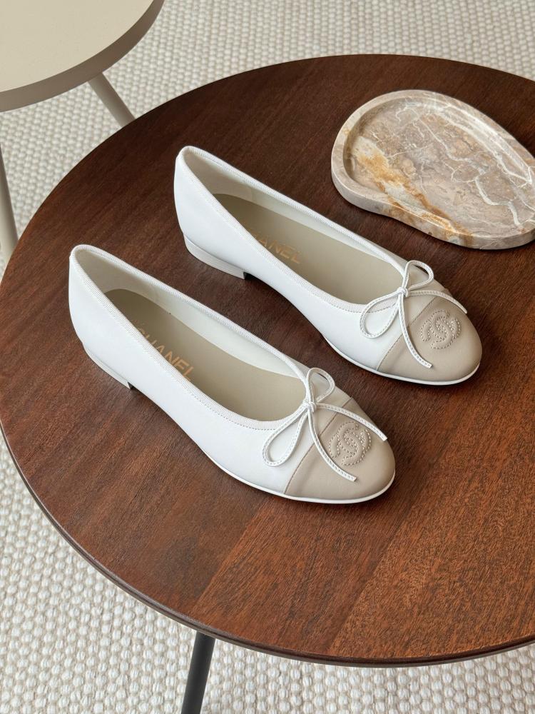 Chanel women's ballerina shoes, white and beige - E-SEVEN STORE
