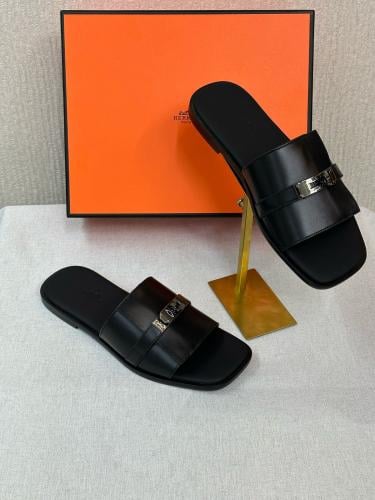 Men’s Hermes Paris Black Genuine Leather Flip Flops Sandals size 8.5 Hermès Paris Chypre Leather Black Sandals | H222000ZH01405 main image 4