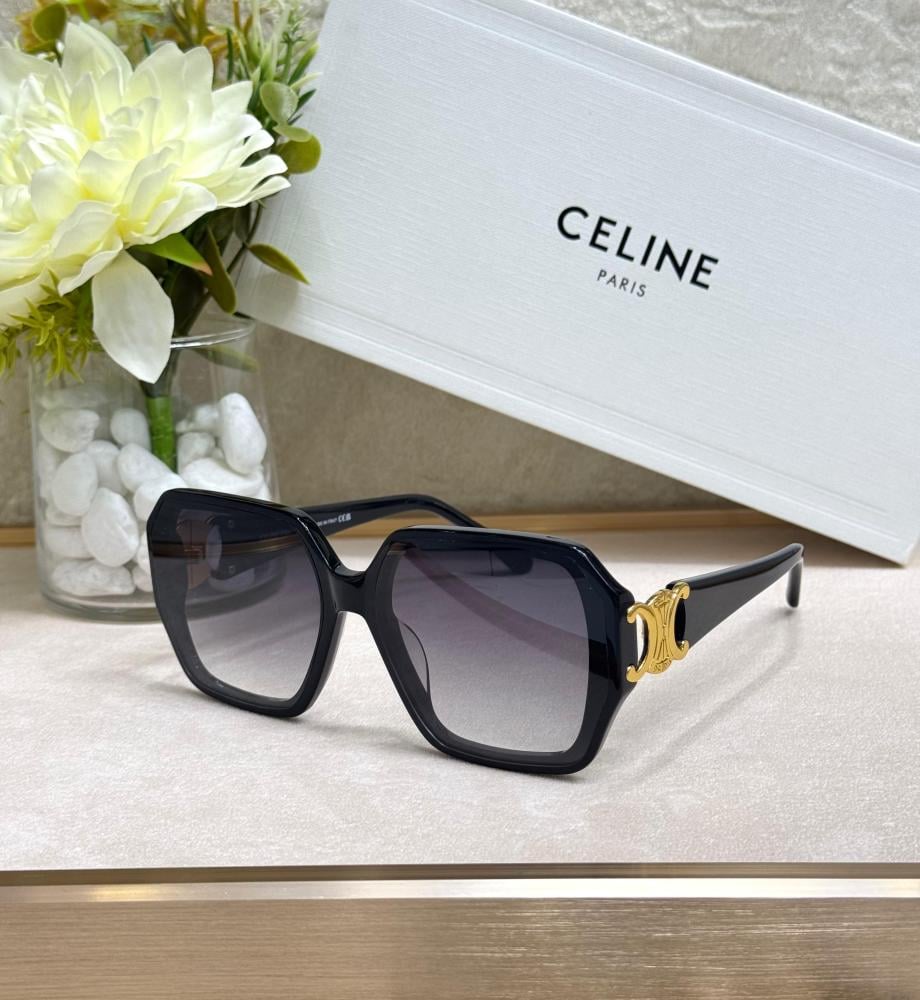 【送料&関税込】Celine Logo Lens Square Frame 送料&関税込】Celine Logo Lens Square Frame Celine Fashion