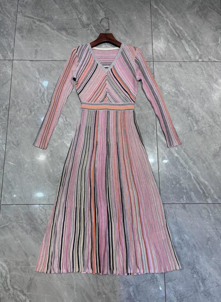 ドレス Missoni long sleeve modest maxi dress in shades of pink - E