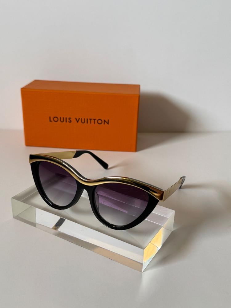 Louis Vuitton Blend Cat Eye Sunglasses Black and Gold - E
