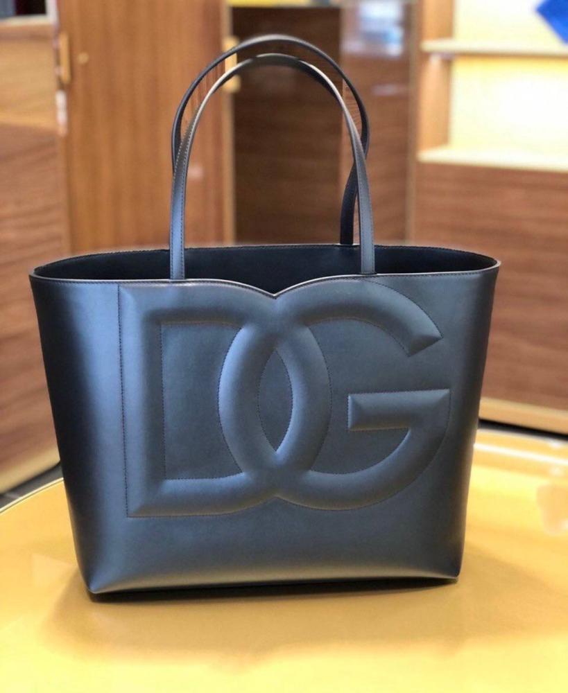 【関税&送料込み】Dolce & Gabbana Black Leather Tote Dolce & Gabbana black leather tote bag - E-SEVEN STORE
