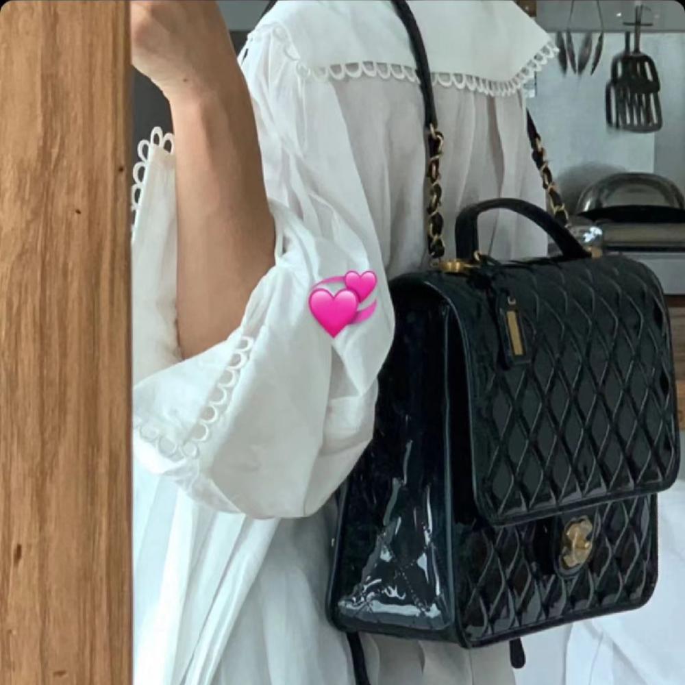 Chanel square backpack in shiny black - E-SEVEN STORE