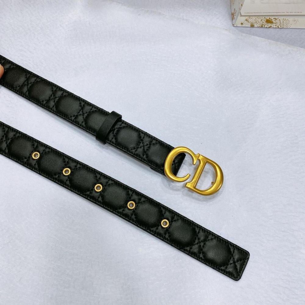 クリスチャンディオール ゴールドバックル ブラック ベルト おしゃれデザイン Dior luxury leather belt in black with a gold logo - E-SEVEN