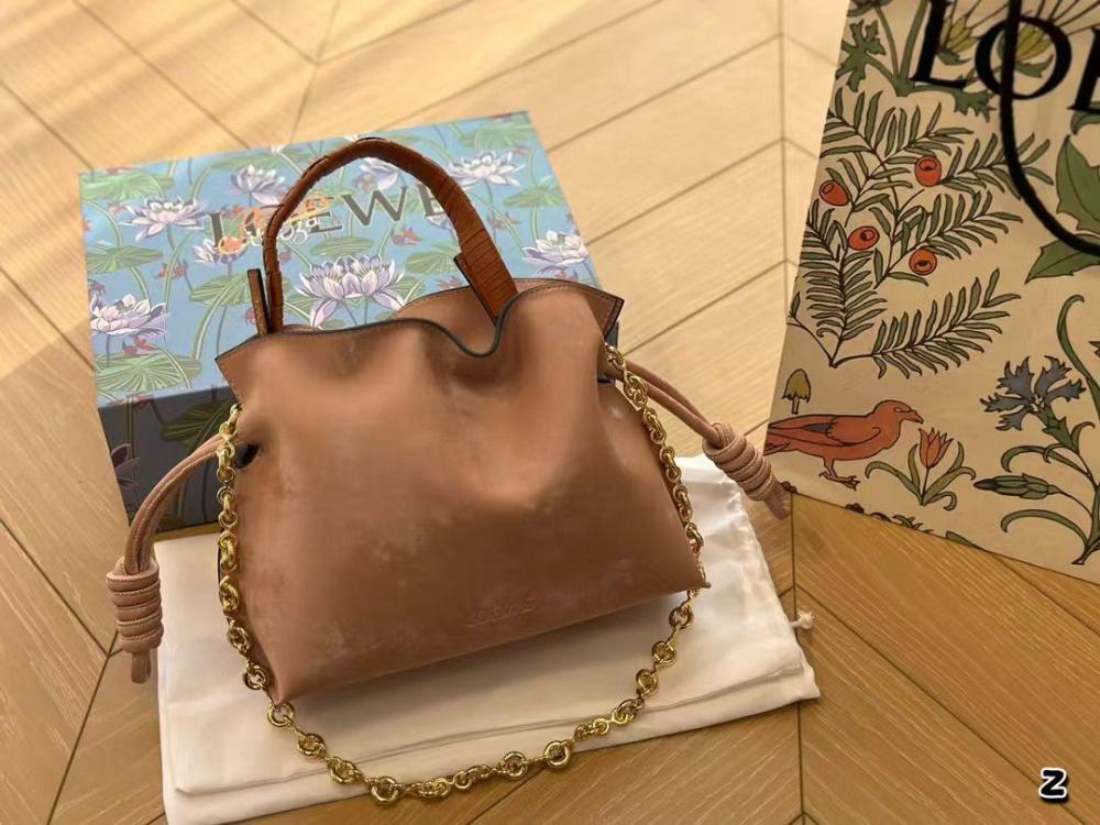 バッグ S Louis Vuitton Women's Suede Bag in Beige with a Top Handle