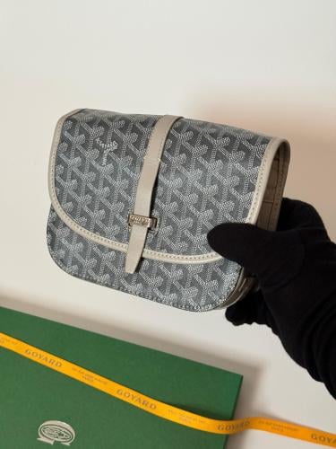 Goyard Men's Green Zip Pouch with Brand Logo - E-SEVEN STORE