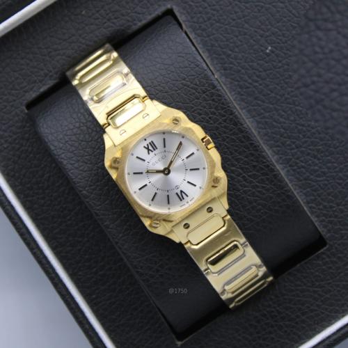 GUCCI ゴールド スクエアフェイス 腕時計 Gucci H25 Classic Gold Watch for Women with Green Dial - E-SEVEN STORE