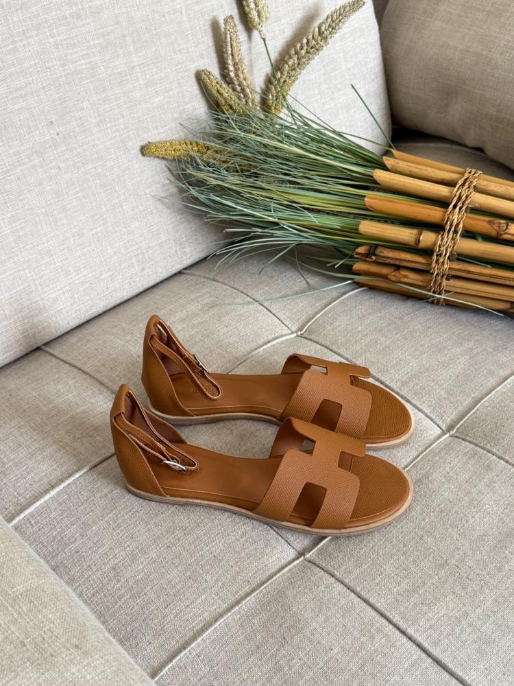 Women's Hermes Santorini Flat Sandals, Honey