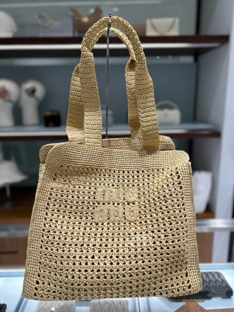 関税・送料込 MIU MIU Beige crochet バッグ 22890517_52920624_600.jpg