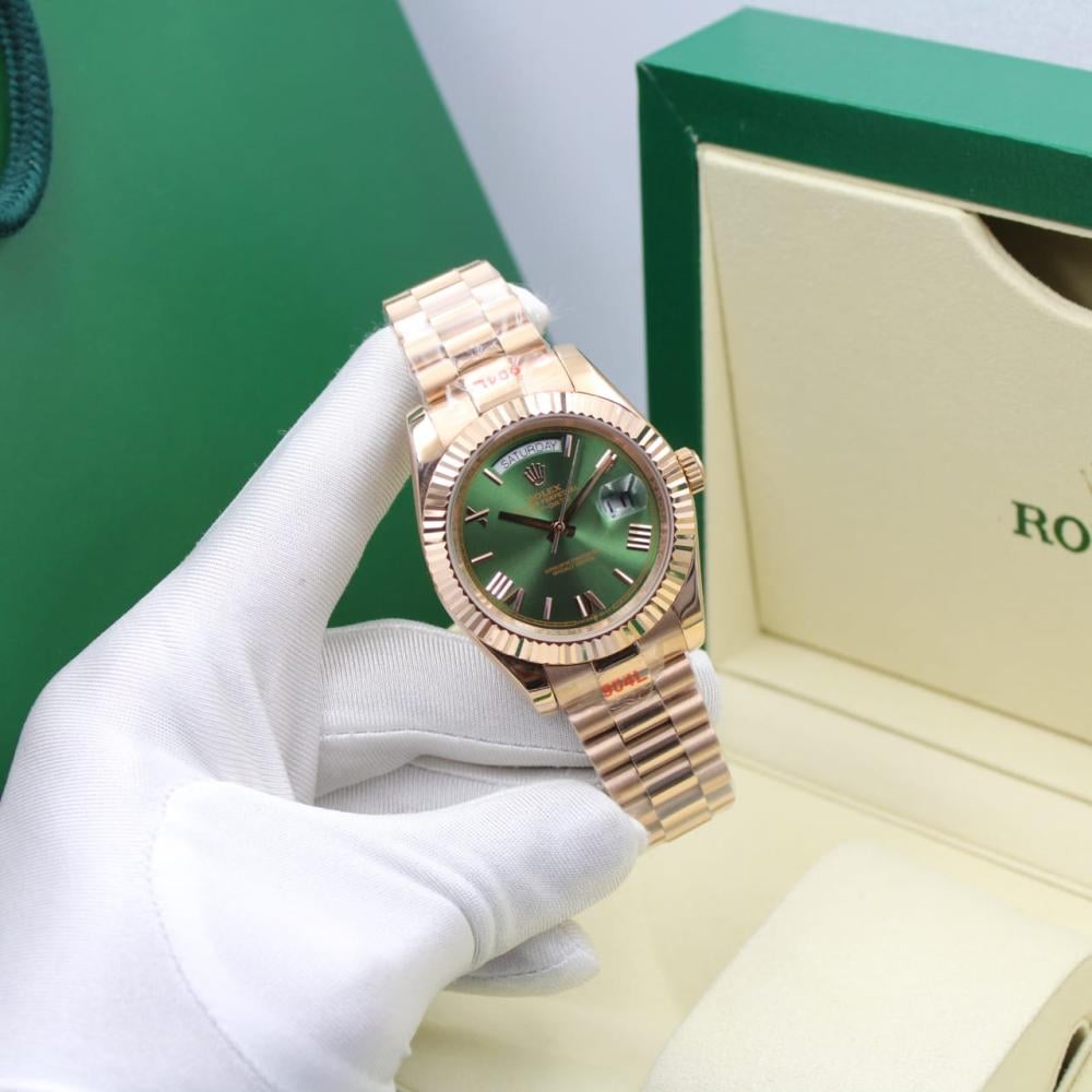 Luxury Rolex Day-Date Men's Watch in Gold and Crimson Green