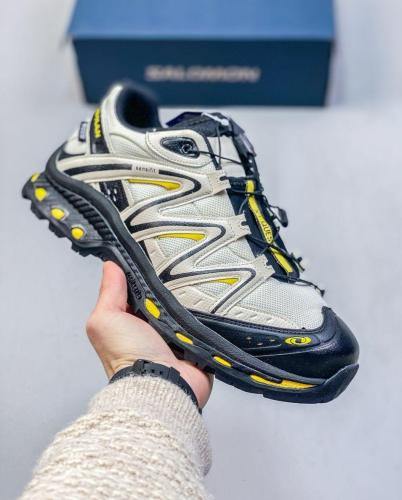 Salomon Men's XT-Quest Running Shoe - Black and Yellow - E