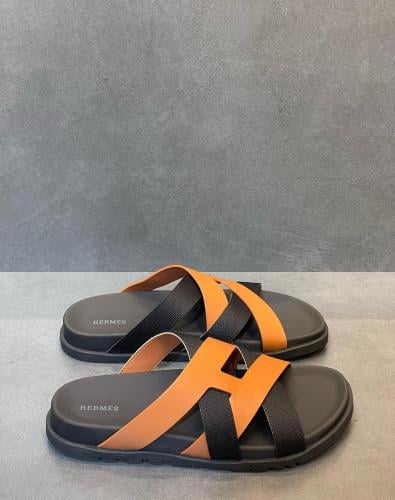 存在感で魅せる♢【HERMES】Kazimir サンダル メンズ Kazimir Sandal | Hermès USA