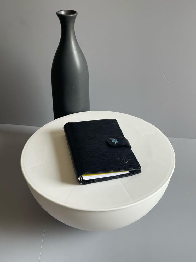 Louis Vuitton Notebook Wallet in Smooth Black Leather