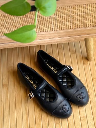 Hermes Women's Oran Slippers, Plain Black - E-SEVEN STORE
