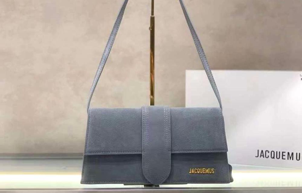 JACQUEMUS le bambino homme grey