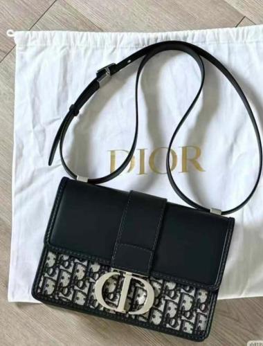 Dior モノグラムショルダーバッグ Dior Mountain Square Bag with D Logo Flap in Black - E-SEVEN STORE